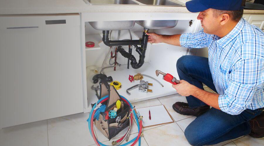 Local tankless water heater installation in Lansing, MN